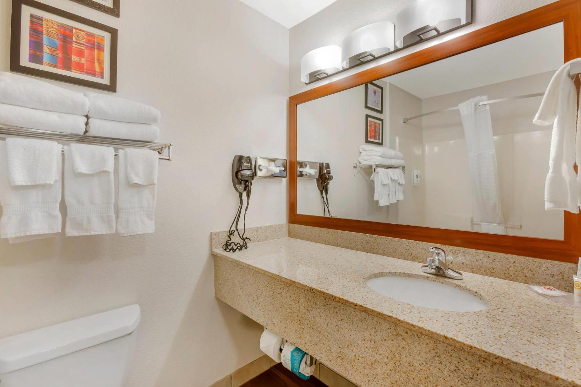 Hotel Comfort & Socorro
